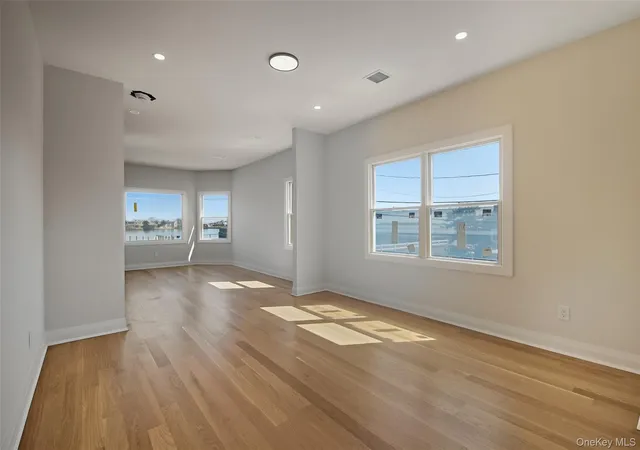 Photo 3 of Single family home for sale at 103 Clocks Blvd, Massapequa, NY 11758 | MLS# 875037 | Listing updated on 2026-03-29