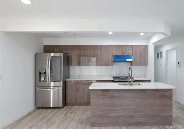 2nd image of 134-43 Maple Ave, New York, NY 11355