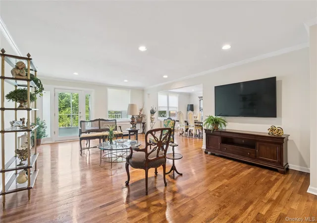 3rd image of 1390 Broadway #118, Hempstead, NY 11557 | MLS# 875807