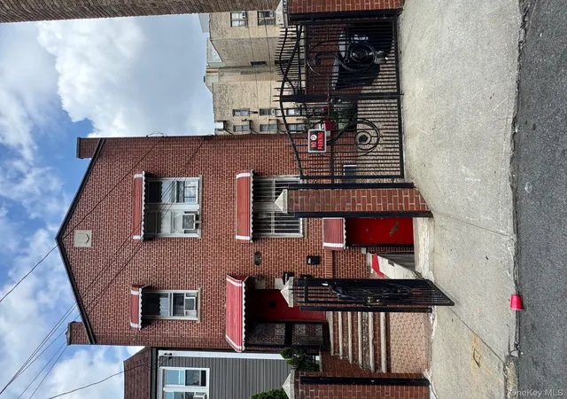 Photo 1 of Sale Pending at 1800 Palisade Pl, Bronx, NY 10453 | MLS# 876041 | Listing updated on 2026-03-01