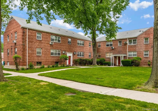 2nd image of 81-29 156Th Ave, Howard Beach, NY 11414