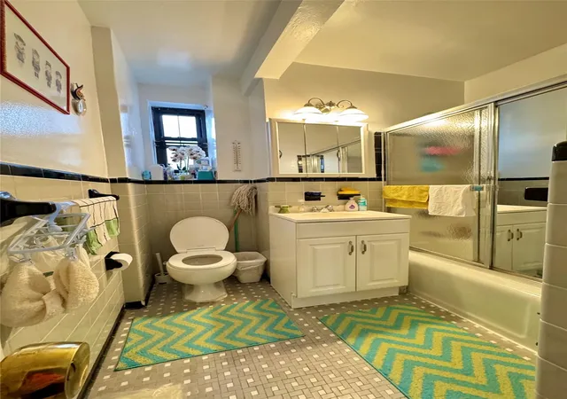 Photo 3 of House for sale at 37-27 86 Street #3D, Jackson Heights, NY 11372 | MLS# 876472 | Listing updated on 2026-05-08