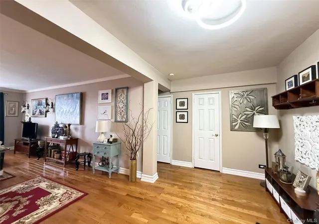 4th image of 143-50 Hoover Ave #302, Jamaica, NY 11435 | MLS# 876952