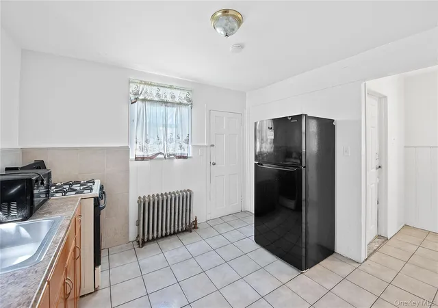 Photo 4 of Sale Pending at 665 Nasby Pl, New York, NY 11691 | MLS# 877520 | Listing updated on 2026-07-30