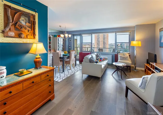 Photo 3 of House for sale at 2500 Johnson Ave #7S, New York, NY 10463 | MLS# 878022 | Listing updated on 2026-10-26