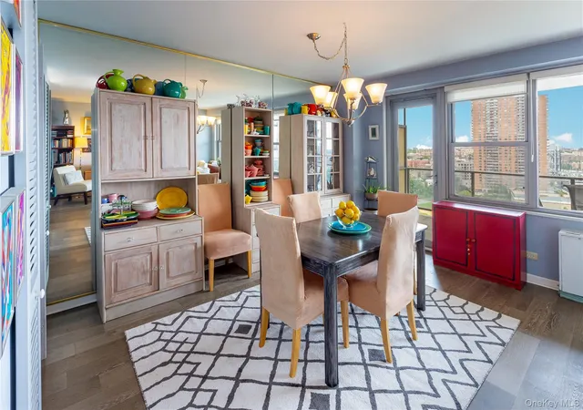 5th image of 2500 Johnson Ave #7S, New York, NY 10463 | MLS# 878022