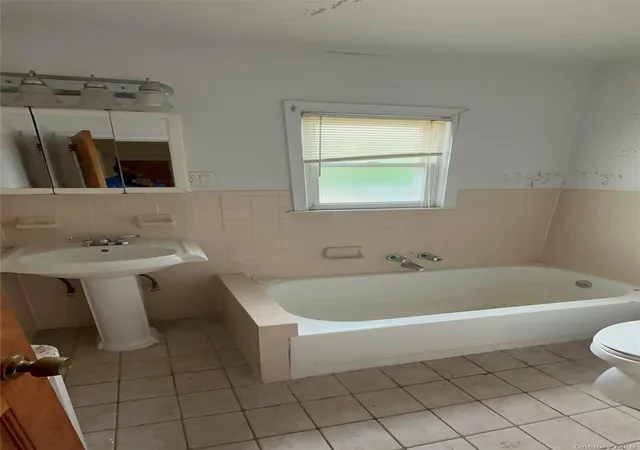 3rd image of 11628 167Th St, Jamaica, NY 11434 | MLS# 878094