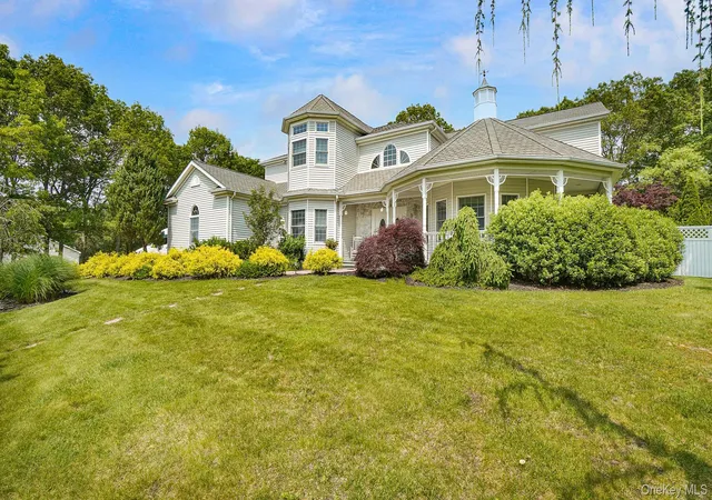 2nd image of 59 Lidge Dr, Brookhaven, NY 11738 | MLS# 878115