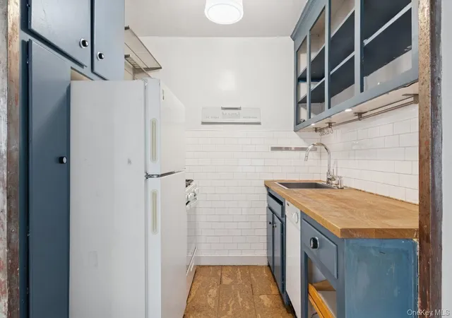 Homes for sale in New York, NY | 110-20 71St Rd #216, New York, NY 11375 | MLS# 878428