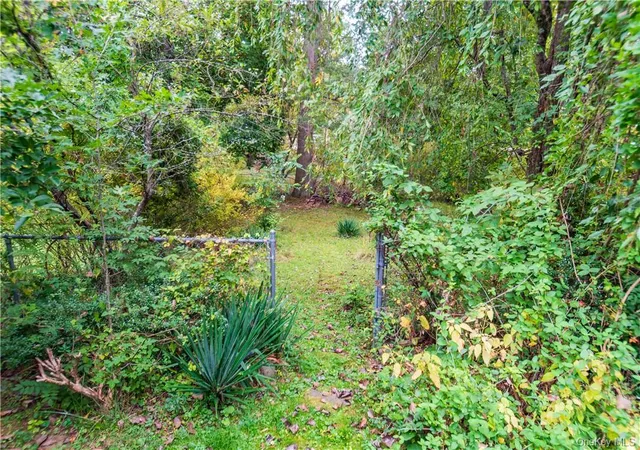 28th image of 9 Oakland Ave, Walden, NY 12586 | MLS# 878991