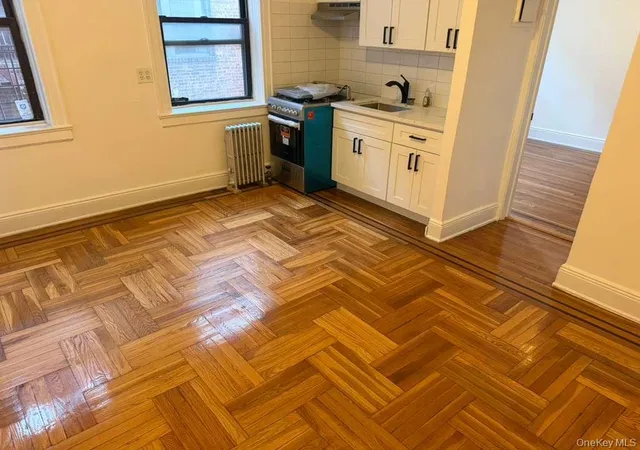 4th image of 61-40 Saunders St, New York, NY 11374
