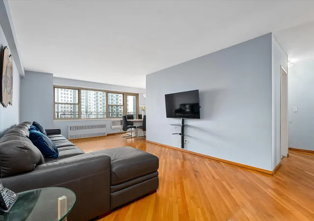 Photo 3 of Sale Pending at 2928 W 5th St #10P, Brooklyn, NY 11224 | MLS# 879942 | Listing updated on 2025-10-30