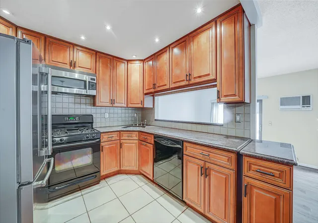 Photo 3 of Sale Pending at 504 Julius Rd #7c, College Point, NY 11356 | MLS# 880224 | Listing updated on 2026-07-21