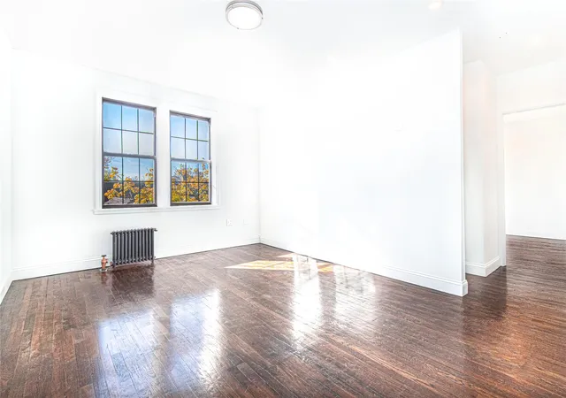 2nd image of 68 30 Burns St #3D, Forest Hills, NY 11375 | MLS# 881115