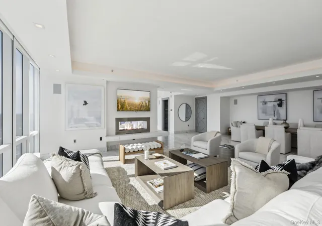 Homes for sale in White Plains, NY | 5 Renaissance Sq #PH41G, White Plains, NY 10601 | MLS# 881239