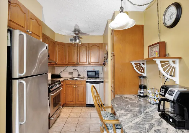 4th image of 166-31 9Th Ave, New York, NY 11357