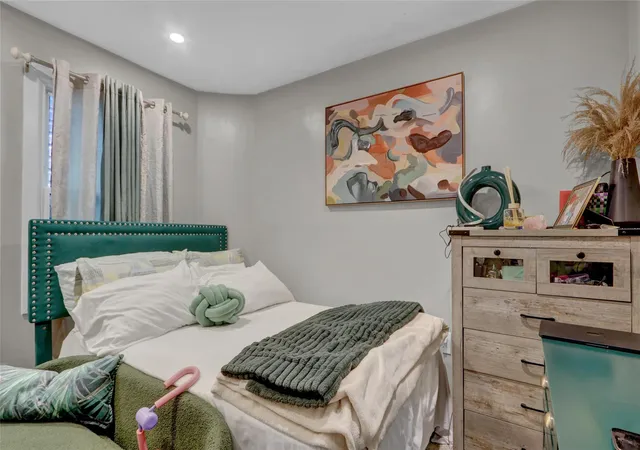4th image of 14431 166Th St, Jamaica, NY 11434 | MLS# 881949