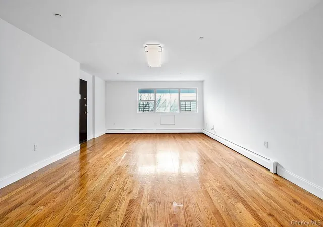 Photo 3 of House for sale at 16003 Sanford Ave, Flushing, NY 11358 | MLS# 882182 | Listing updated on 2026-07-25
