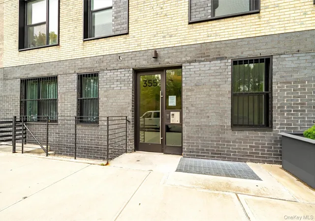 4th image of 355 Bronx River Ave #4B, New York, NY 10473 | MLS# 883313