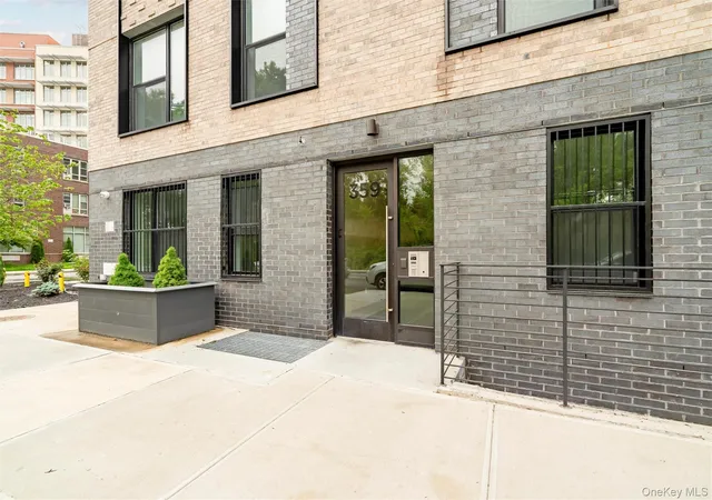 4th image of 359 Bronx River Ave #1B, Bronx, NY 10473 | MLS# 883317
