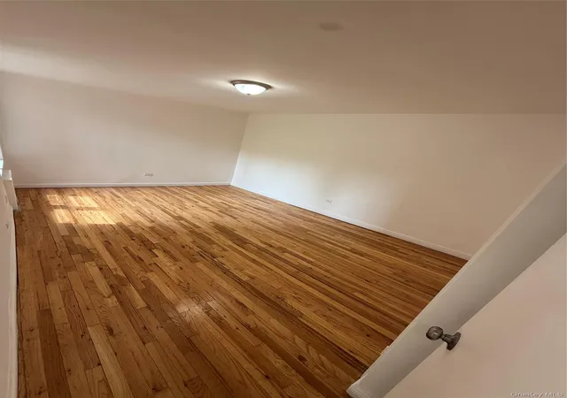 2nd image of 67-25 Clyde St, Forest Hills, NY 11375