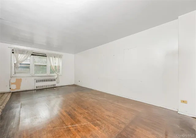 3rd image of 92-31 57Th Ave #2J, Elmhurst, NY 11373 | MLS# 883969