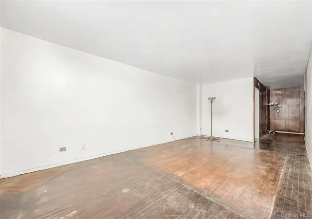 5th image of 92-31 57Th Ave #2J, Elmhurst, NY 11373 | MLS# 883969
