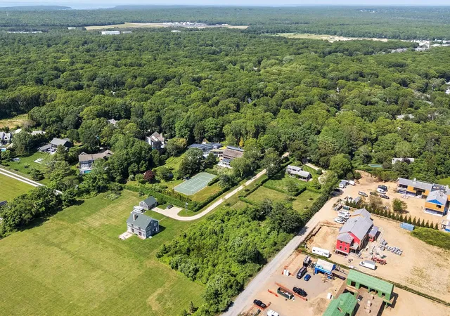 Photo 3 of Sale Pending at 48 Sayres Path, Wainscott, NY 11975 | MLS# 885253 | Listing updated on 2025-11-05