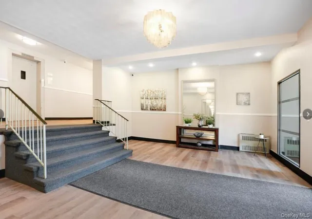 Homes for sale in New Rochelle, NY | 2261 Palmer Ave #2A, New Rochelle, NY 10801 | MLS# 885823