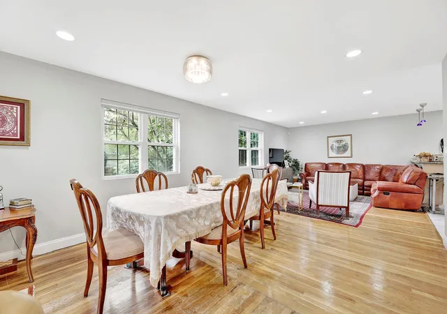 3rd image of 97 Burnham Ave, North Hempstead, NY 11577 | MLS# 886011