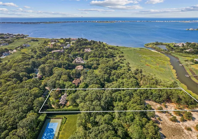 Photo 2 of Single family home for sale at 27 Jagger Ln, Southampton, NY 11977 | MLS# 886015 | Listing updated on 2026-09-19