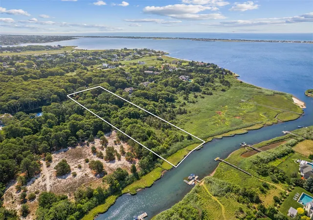Photo 3 of Single family home for sale at 27 Jagger Ln, Southampton, NY 11977 | MLS# 886015 | Listing updated on 2026-09-19