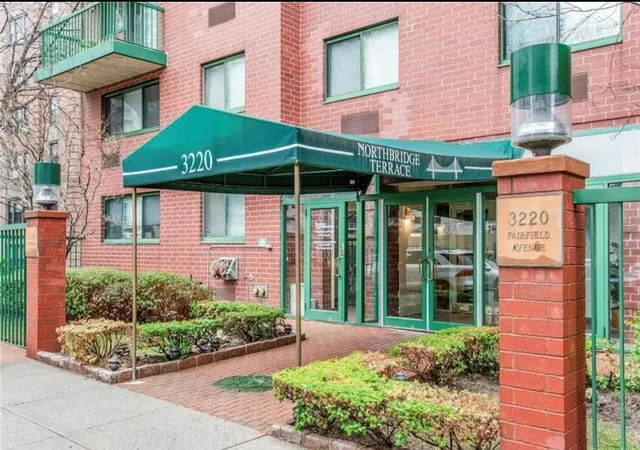 Sale Pending at 3220 Fairfield Ave #6D, Bronx, NY 10463 | MLS# 886334 | Listing updated on 2025-10-18