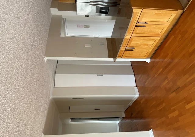 Photo 1 of Sale Pending at 3220 Fairfield Ave #6D, Bronx, NY 10463 | MLS# 886334 | Listing updated on 2025-10-18