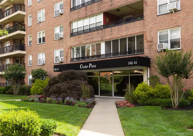3rd image of 162-41 Powells Cove Blvd #4K, Whitestone, NY 11357 | MLS# 886886