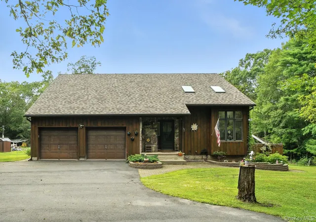 Photo 2 of Sale Pending at 139 Renner Rd, Fallsburg, NY 12775 | MLS# 887241 | Listing updated on 2026-09-24