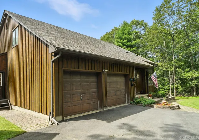 Photo 3 of Sale Pending at 139 Renner Rd, Fallsburg, NY 12775 | MLS# 887241 | Listing updated on 2026-09-24