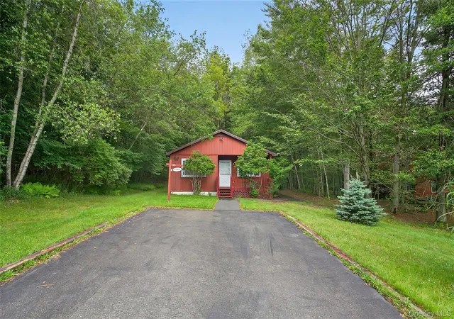 Homes for sale in South Fallsburg, NY | 65 Timber Hill Ln, South Fallsburg, NY 12779 | MLS# 887547
