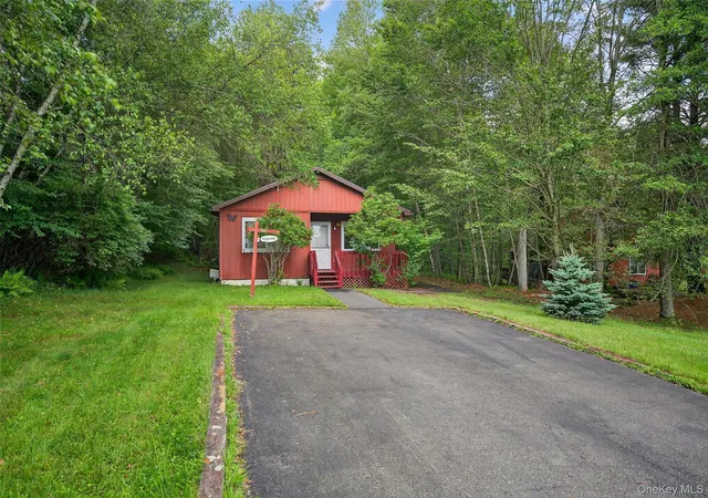 Homes for sale in South Fallsburg, NY | 65 Timber Hill Ln, South Fallsburg, NY 12779 | MLS# 887547