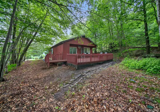 Homes for sale in South Fallsburg, NY | 65 Timber Hill Ln, South Fallsburg, NY 12779 | MLS# 887547