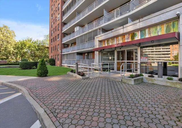 13th image of 61 45 98 St #11G, Rego Park, NY 11374 | MLS# 888401