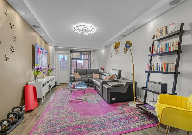2nd image of 61 45 98 St #11G, Rego Park, NY 11374 | MLS# 888401