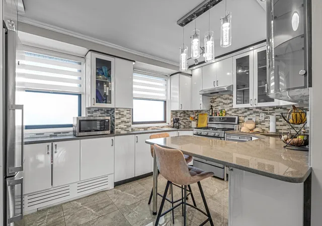 5th image of 61-45 98 St #11G, Rego Park, NY 11374 | MLS# 888401