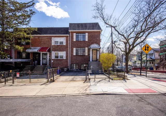 2nd image of 1774 Pitman Ave, Bronx, NY 10466 | MLS# 888798