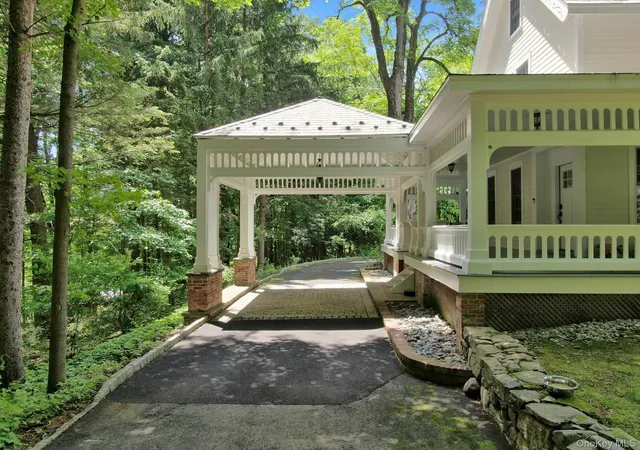 2nd image of 314 Haverstraw Rd, Suffern, NY 10901 | MLS# 889533