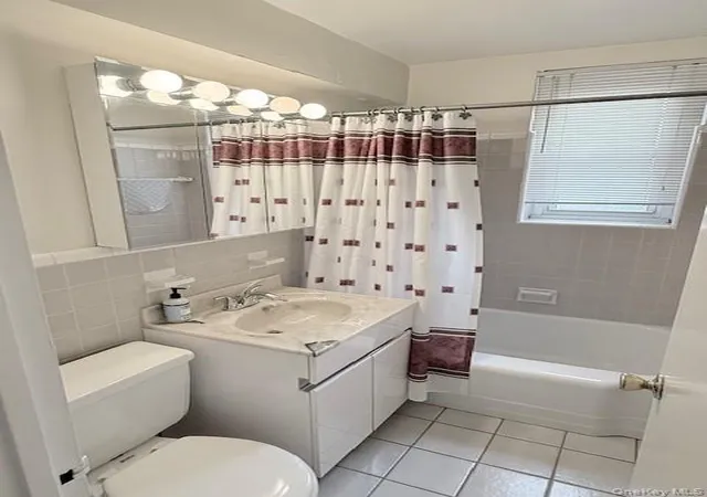 2nd image of 210-15 23Rd Ave, Bayside, NY 11360