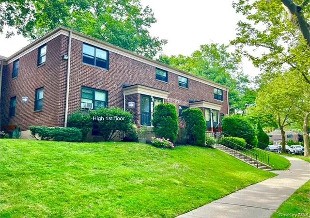 1st image of 219 36 74 Ave #323A1, Oakland Gardens, NY 11364 | MLS# 889670