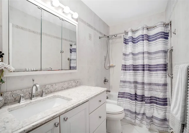 Photo 4 of Sale Pending at 7 Russell Rd, Hampton Bays, NY 11946 | MLS# 890363 | Listing updated on 2025-09-05