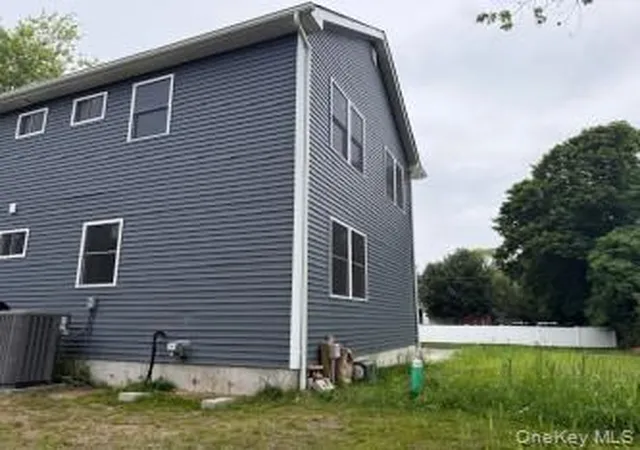 11th image of 214 Frst Rd, Mastic Beach, NY 11951 | MLS# 890518