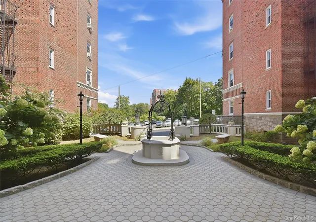 Homes for sale in Mount Vernon, NY | 60 W Broad St #1L, Mount Vernon, NY 10552 | MLS# 890550